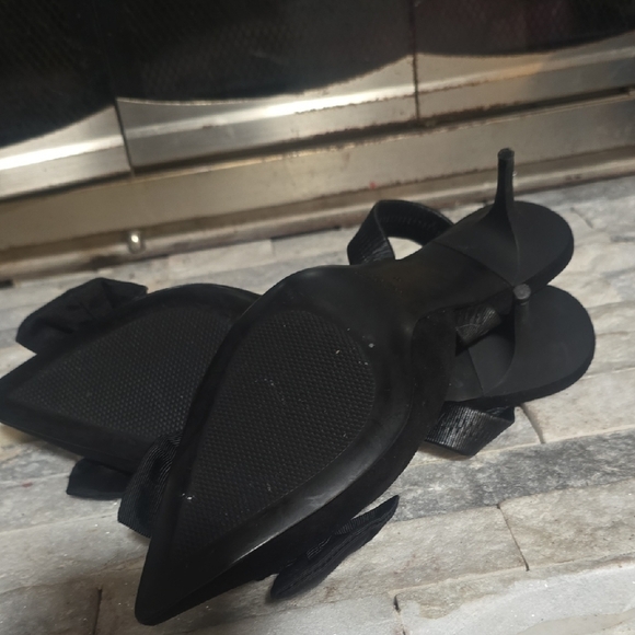 Zara Black Bow Heels - Picture 3 of 5